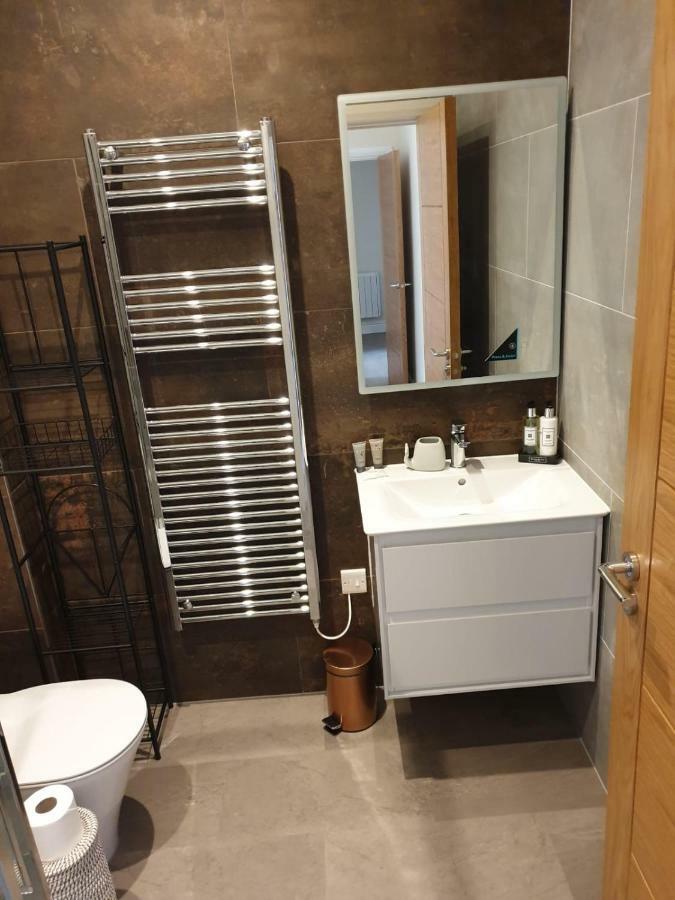 Birchover Juniper Court Aparthotel Нотингам Екстериор снимка