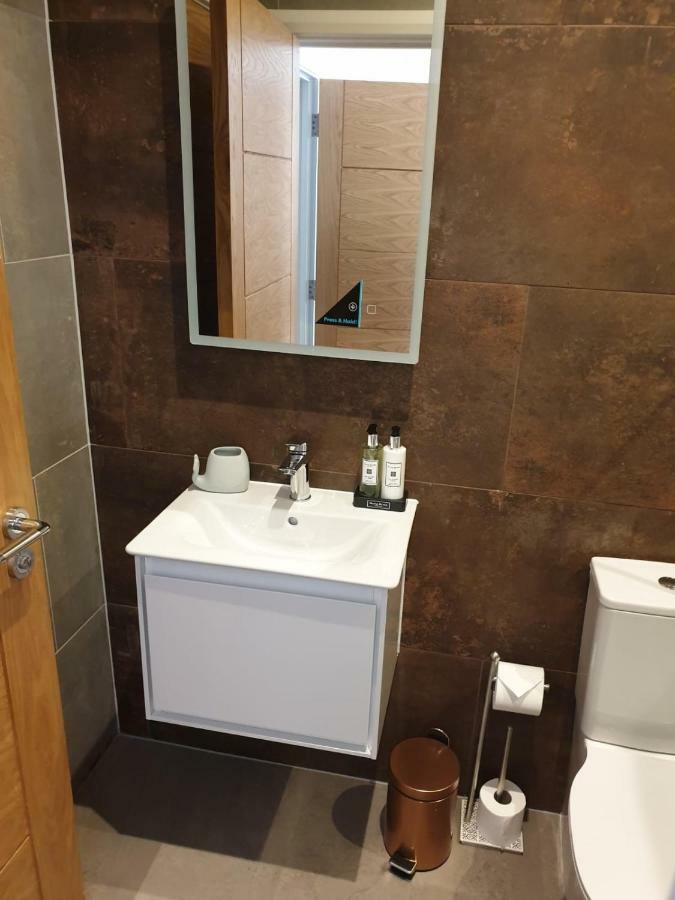 Birchover Juniper Court Aparthotel Нотингам Екстериор снимка